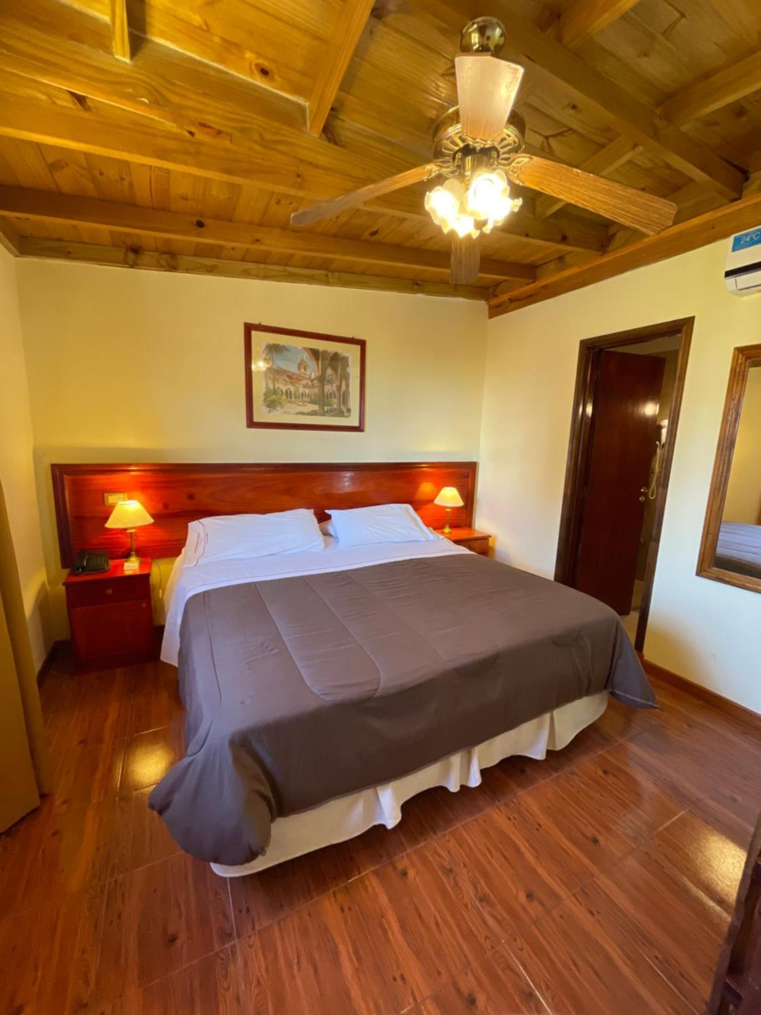 Hotel Sirenuse 2*